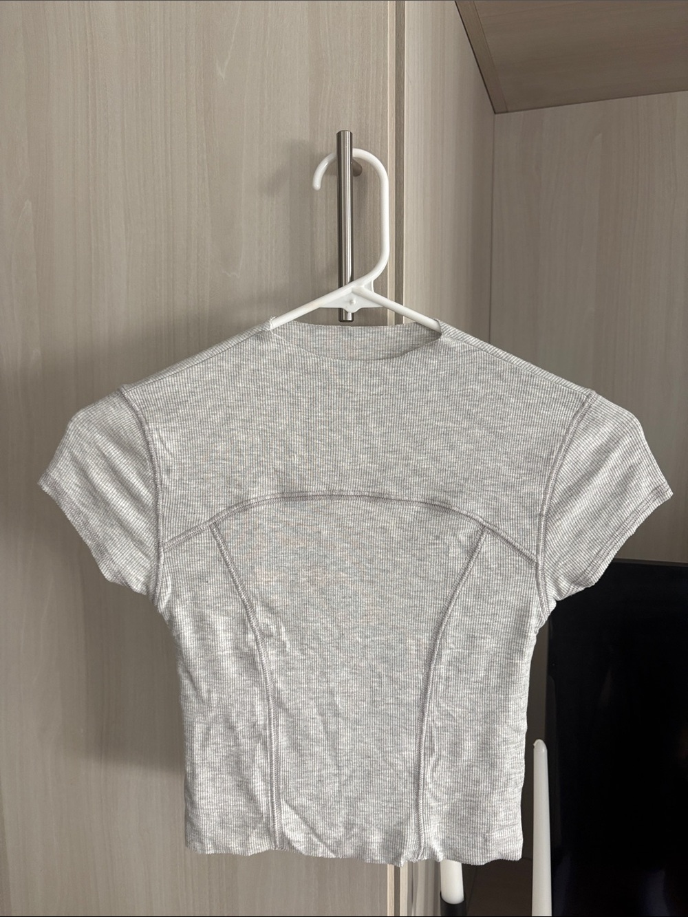 Joah Brown | Contrast Stitch Crop Tee - Picture 2 of 5